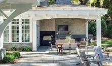 别墅通两界摆摊的我赚了亿点点,别墅通两界，我赚了亿点点